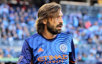 澳队体育焦点-久保建英这跑位鬼魅般存在